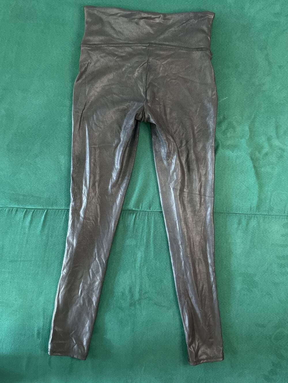 SPANX Faux Leather Leggings Petite M/M Black Metallic Liquid Shine - Picture 4 of 4